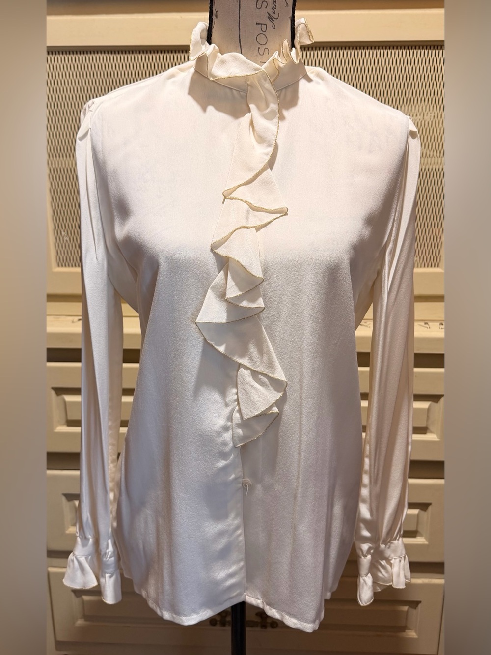 VTG Louis Feraud Paris Cream 100% Silk Ruffle Blouse